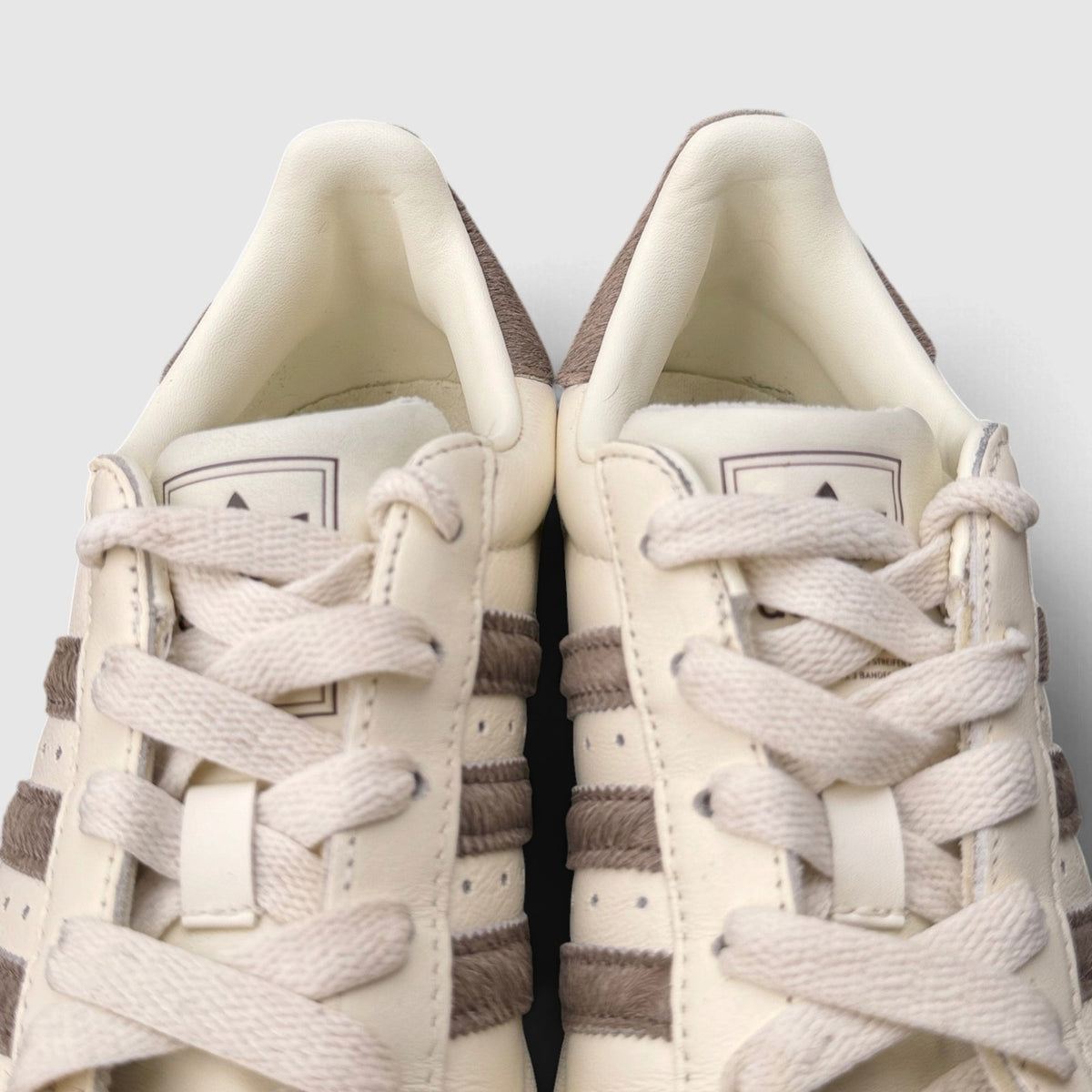 Adidas Superstar II, buty sportowe damskie w bardzo dobrym stanie rozmiar 38 2/3, widok z góry