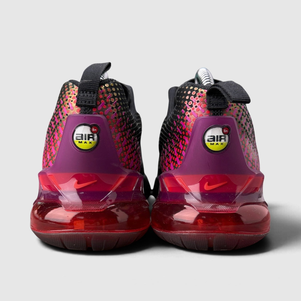 Nike Air Max Phoenix, buty sportowe damskie w bardzo dobrym stanie rozmiar 36.5, widok z tyłu