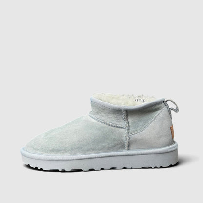 UGG CLASSIC SHORT, śniegowce damskie w bardzo dobrym stanie rozmiar 38, boczny profil, lewa strona