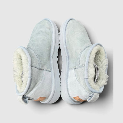 UGG CLASSIC SHORT, śniegowce damskie w bardzo dobrym stanie rozmiar 38, widok z góry