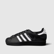 Adidas Superstar II Black White, buty sportowe męskie w bardzo dobrym stanie rozmiar 44 2/3, boczny profil, lewa strona