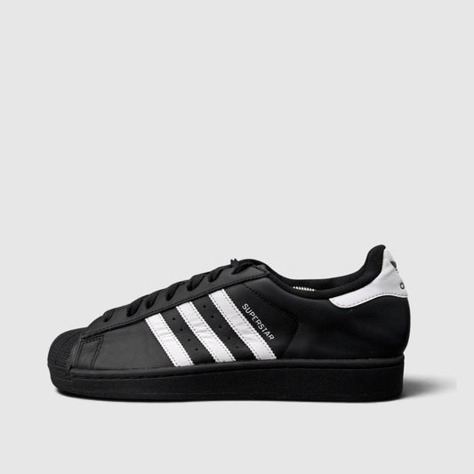 Adidas Superstar II Black White, buty sportowe męskie w bardzo dobrym stanie rozmiar 44 2/3, boczny profil, lewa strona
