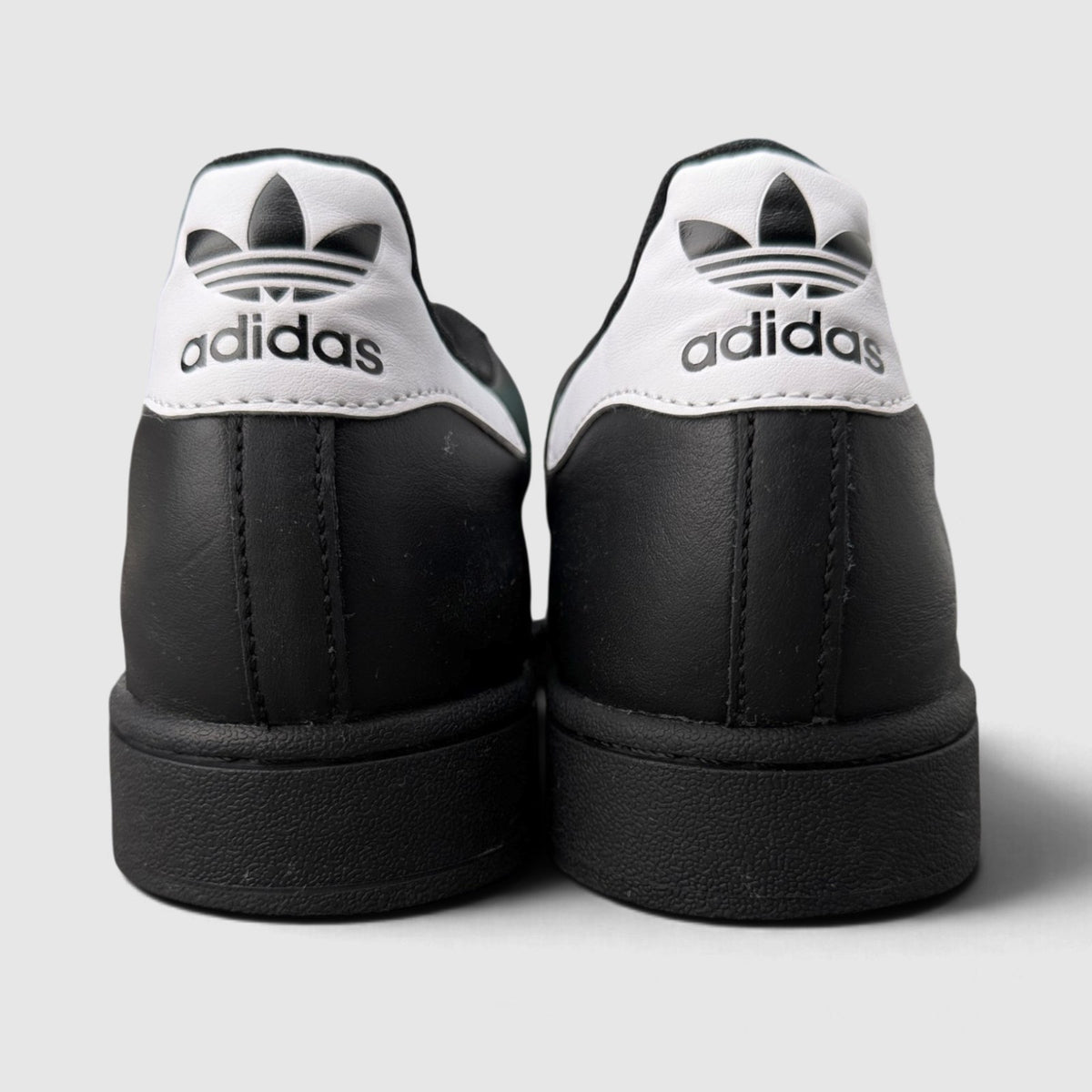 Adidas Superstar II Black White, buty sportowe męskie w bardzo dobrym stanie rozmiar 44 2/3, widok z tyłu
