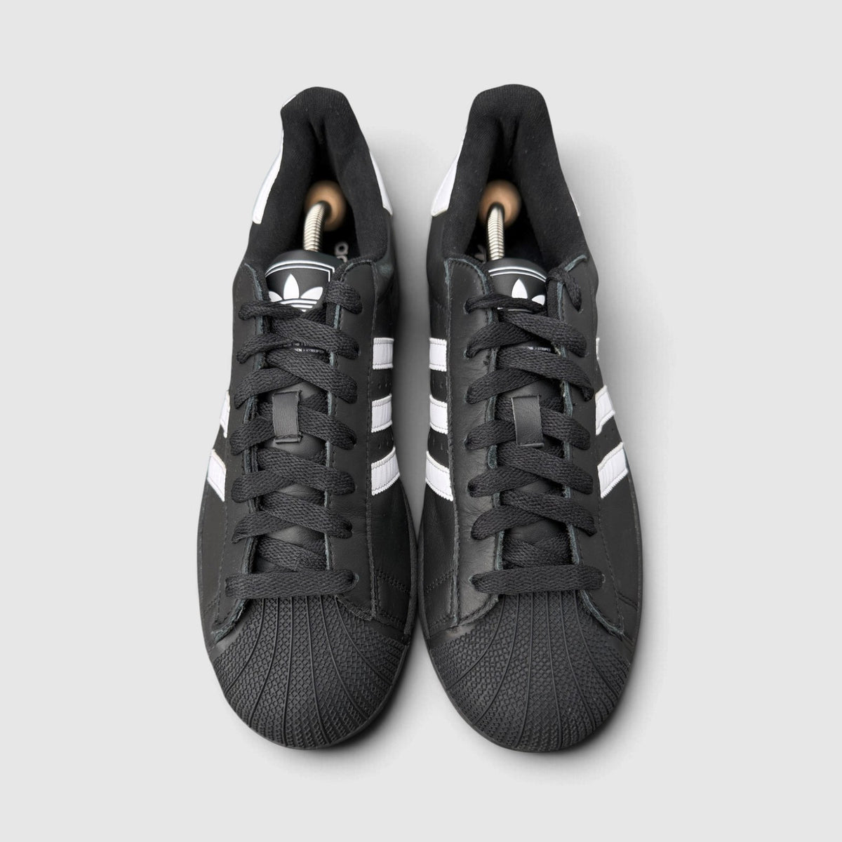 Adidas Superstar II Black White, buty sportowe męskie w bardzo dobrym stanie rozmiar 44 2/3, widok z przodu