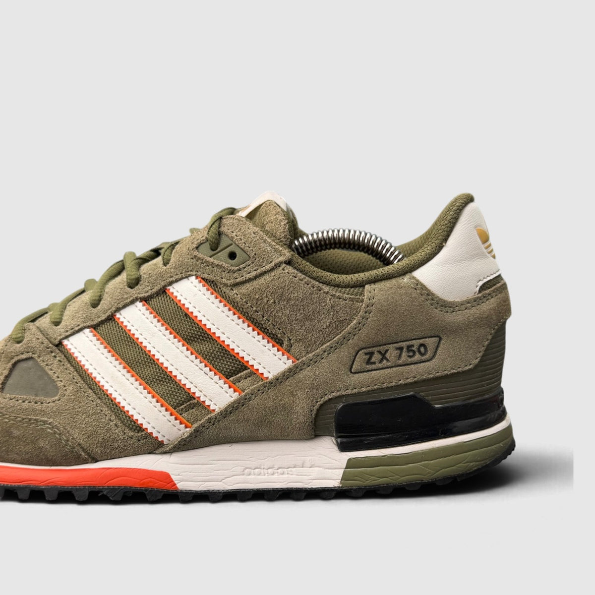 Adidas ZX 750, buty sportowe męskie w bardzo dobrym stanie rozmiar 42, detal
