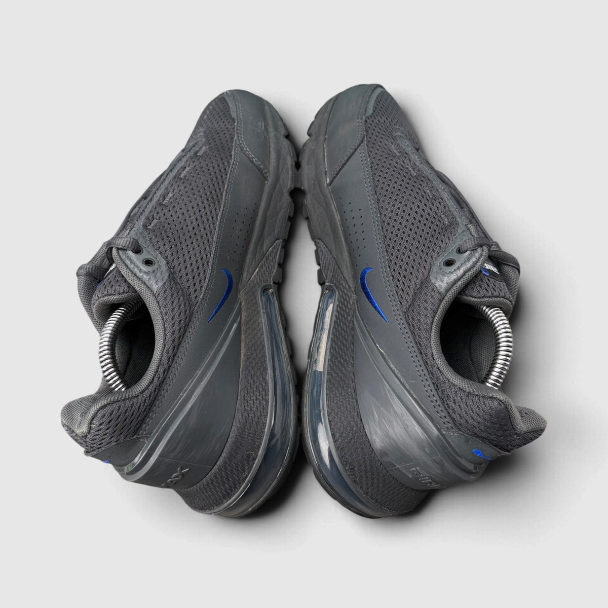 Nike Air Max Alpha Trainer 6 Black/White, buty sportowe męskie w bardzo dobrym stanie rozmiar 43, para butów