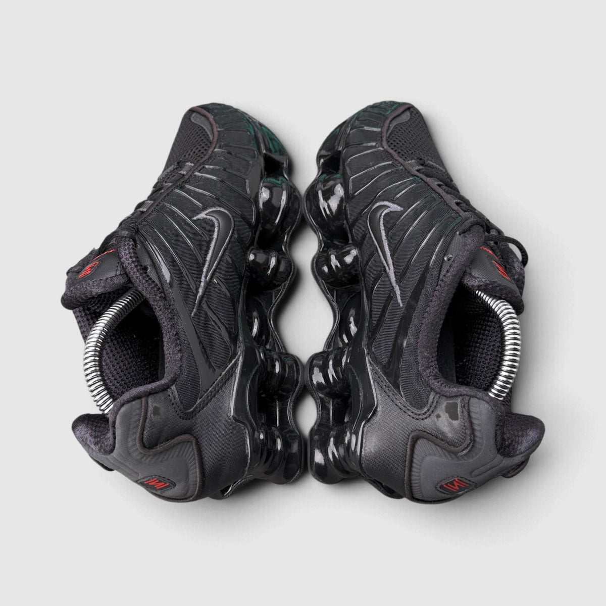 Nike Shox TL Triple Black, buty sportowe damskie w bardzo dobrym stanie rozmiar 37.5, widok z góry