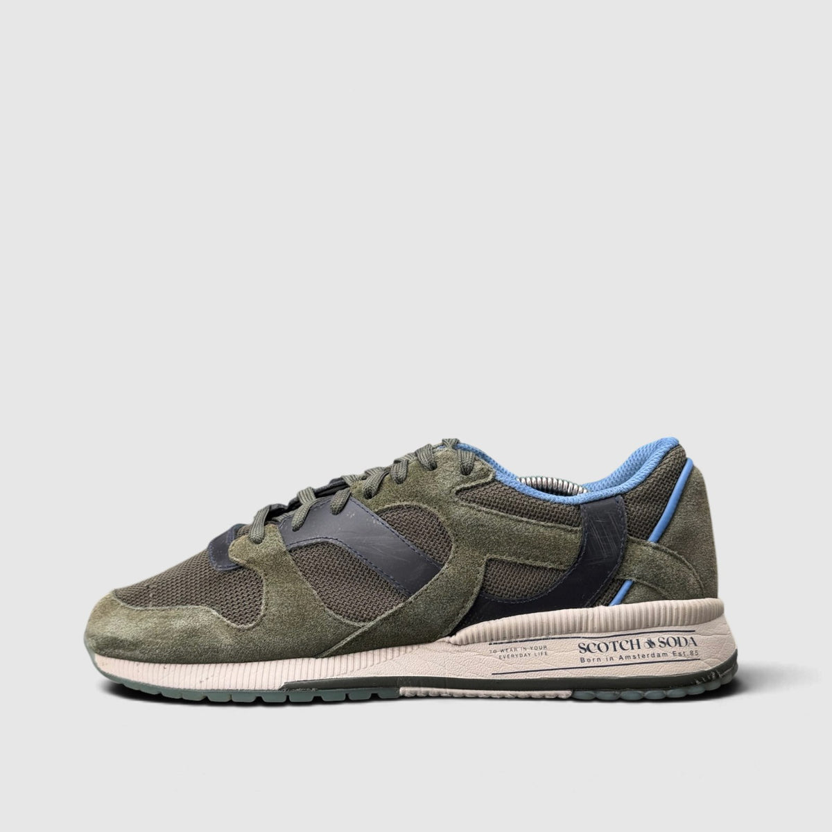 Scotch & Soda Vivex, buty sportowe męskie w bardzo dobrym stanie rozmiar 43, boczny profil, lewa strona