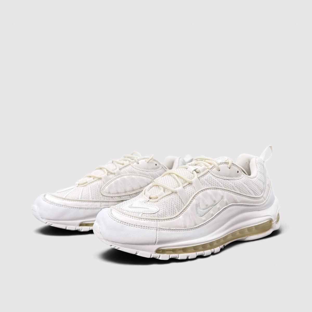 Nike Air Max 98 Triple White, buty sportowe męskie w bardzo dobrym stanie rozmiar 43, para butów