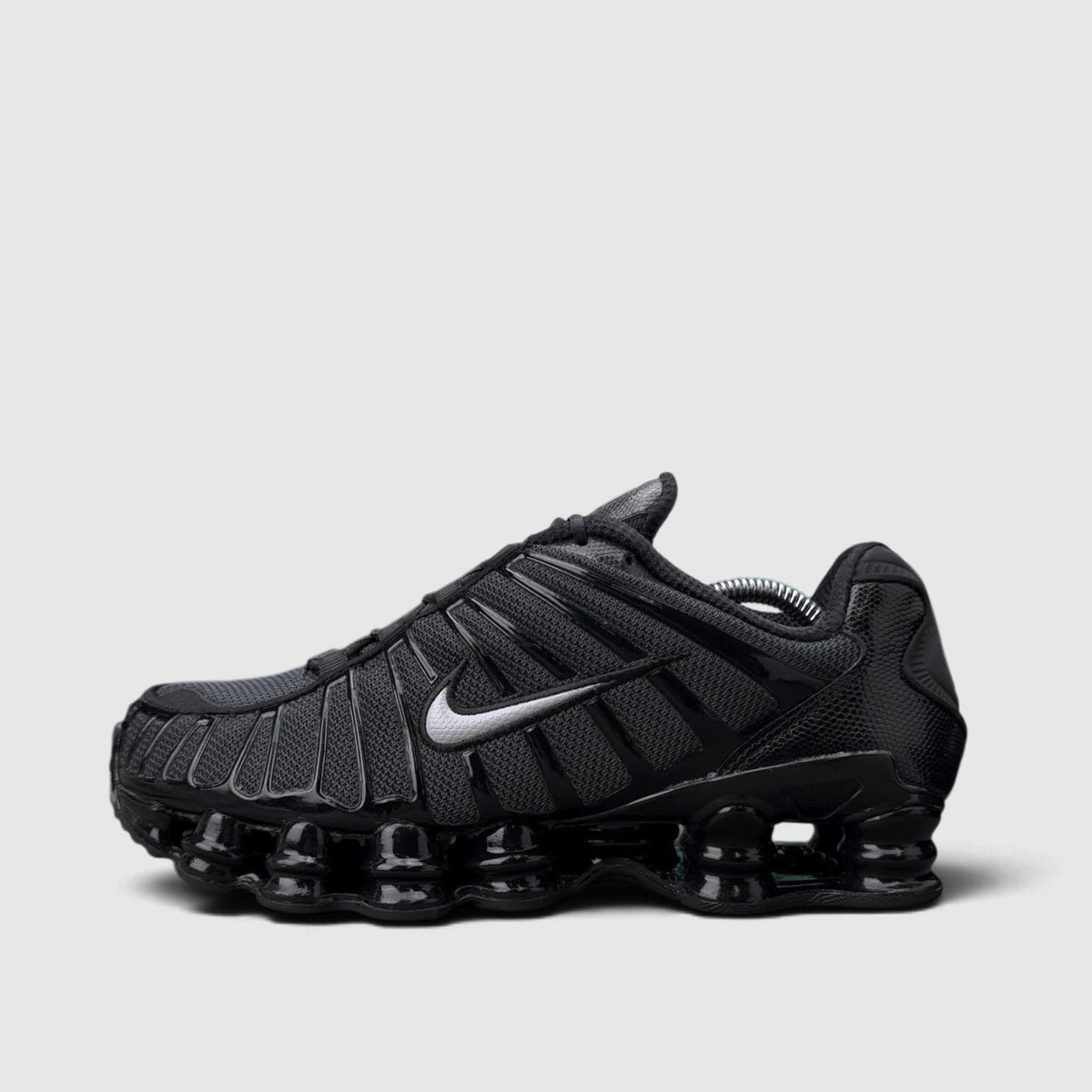 Nike Shox TL, buty sportowe męskie w bardzo dobrym stanie rozmiar 43, boczny profil, lewa strona