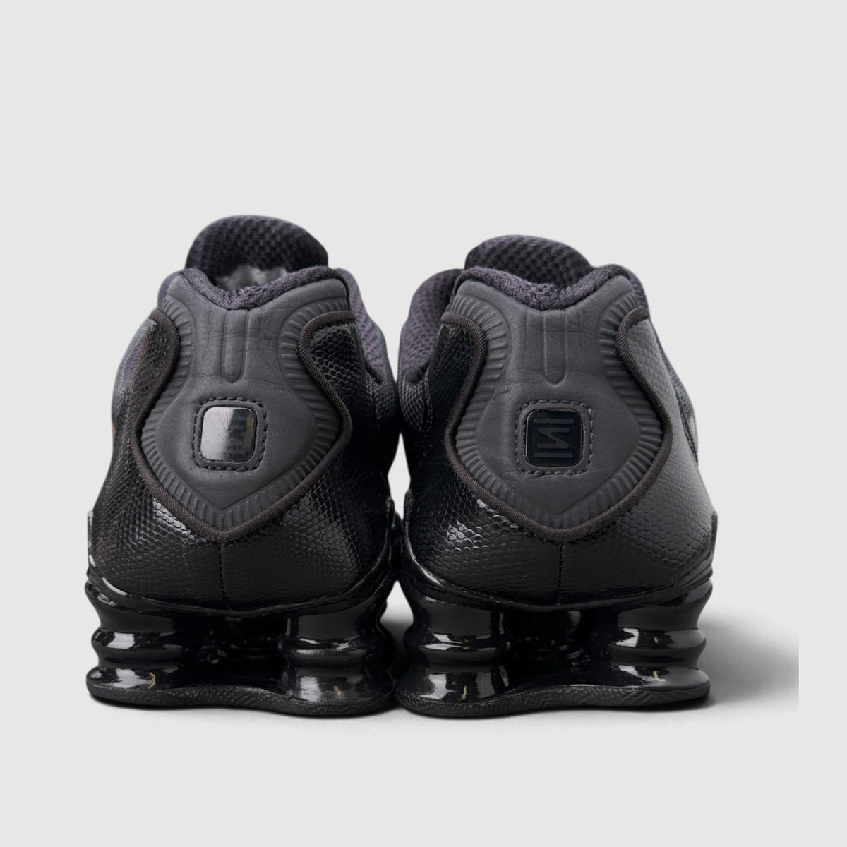 Nike Shox TL, buty sportowe męskie w bardzo dobrym stanie rozmiar 43, widok z tyłu