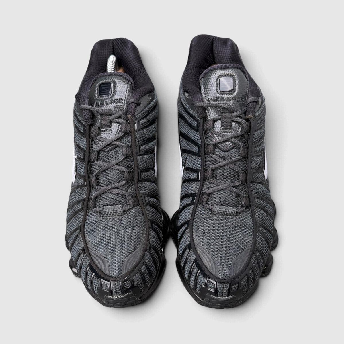 Nike Shox TL, buty sportowe męskie w bardzo dobrym stanie rozmiar 43, widok z przodu