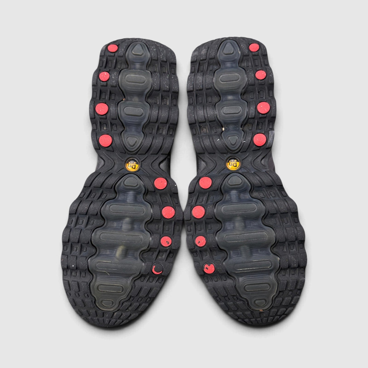 Nike Air Max DN8 Triple Black, buty sportowe męskie w bardzo dobrym stanie rozmiar 42.5, podeszwa
