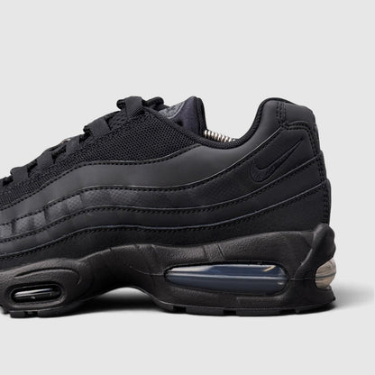 Nike Air Max 95 OG Black, buty sportowe męskie w bardzo dobrym stanie rozmiar 43, boczny profil, lewa strona