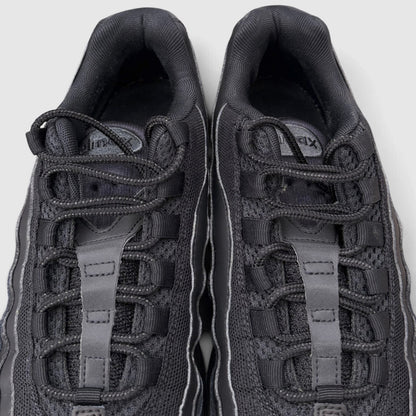 Nike Air Max 95 OG Black, buty sportowe męskie w bardzo dobrym stanie rozmiar 43, widok z góry