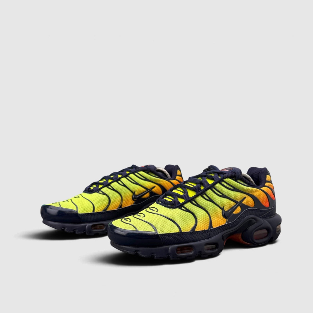 Nike Air Max Plus, buty sportowe męskie w bardzo dobrym stanie rozmiar 42.5, para butów
