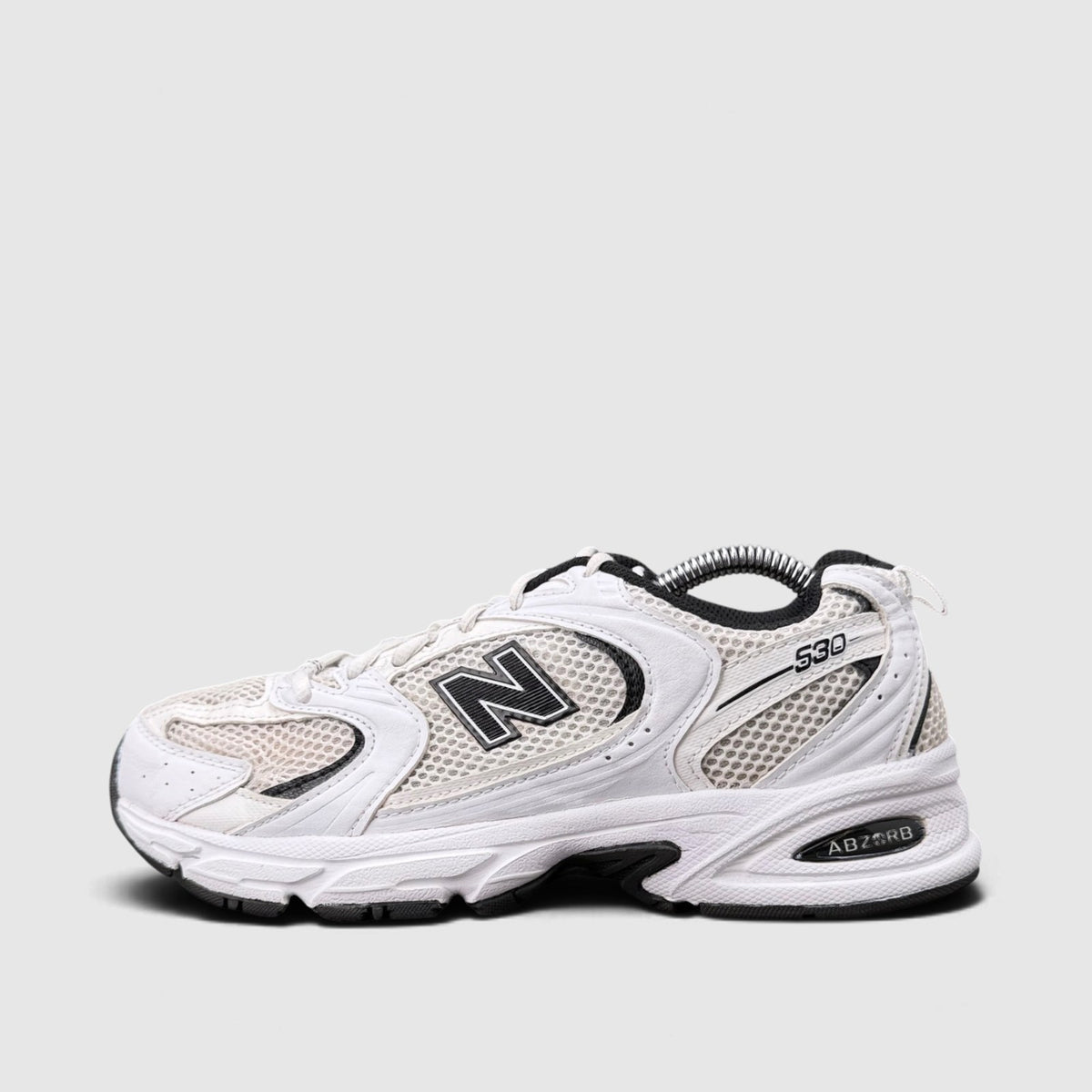 New Balance 530, buty sportowe damskie w bardzo dobrym stanie rozmiar 38.5, boczny profil, lewa strona