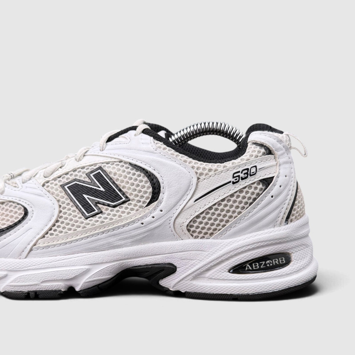 New Balance 530, buty sportowe damskie w bardzo dobrym stanie rozmiar 38.5, detal