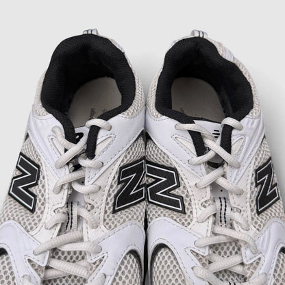 New Balance 530, buty sportowe damskie w bardzo dobrym stanie rozmiar 38.5, widok z góry