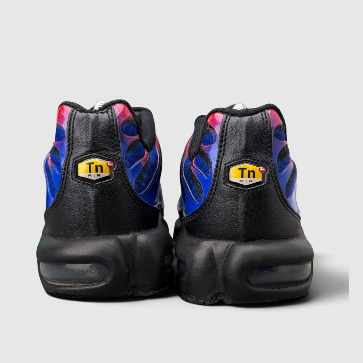 Nike Air Max Plus Spider-Man, buty sportowe męskie w dobrym stanie rozmiar 43, widok z tyłu