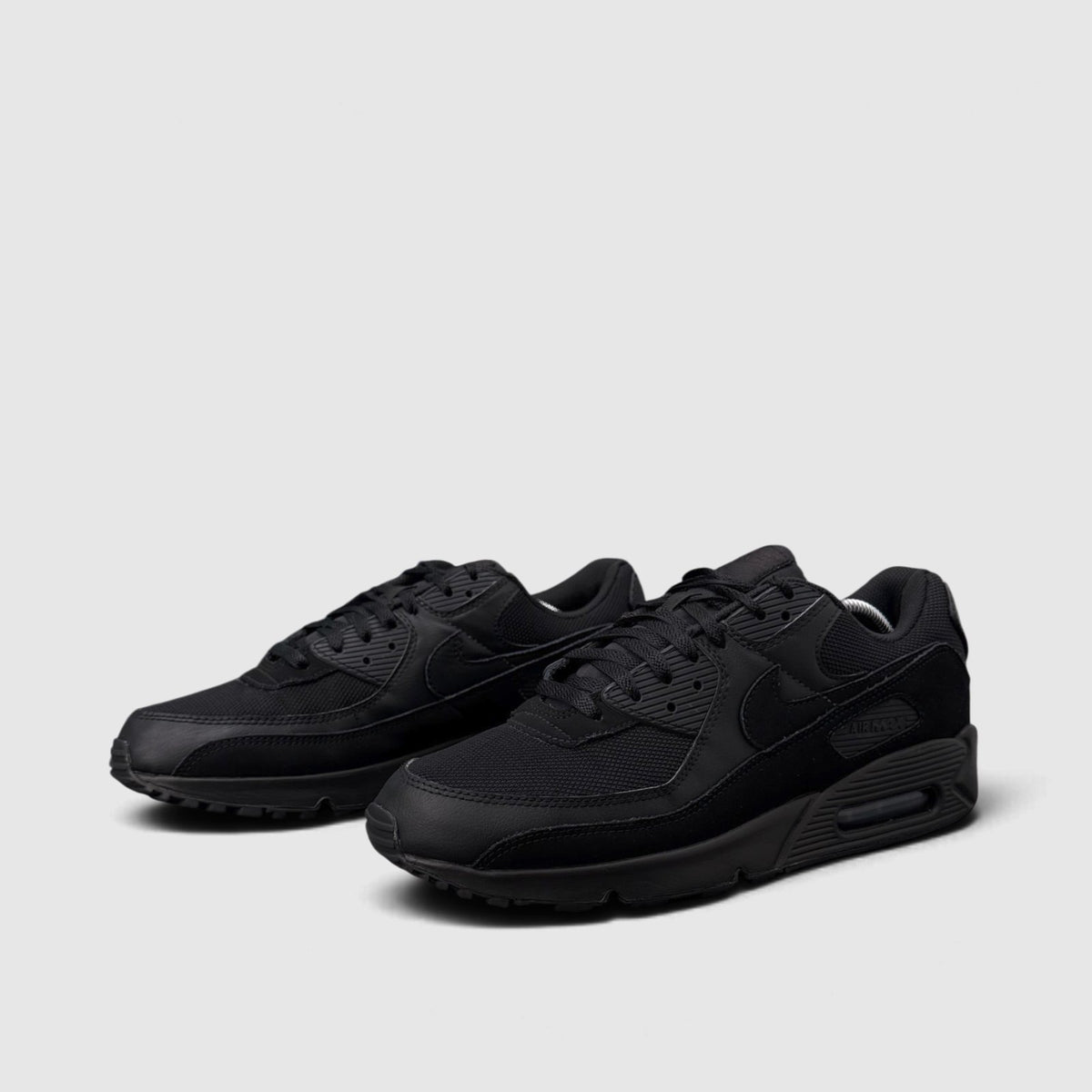 Nike Air Max 90 Triple Black, buty sportowe męskie w bardzo dobrym stanie rozmiar 46, para butów