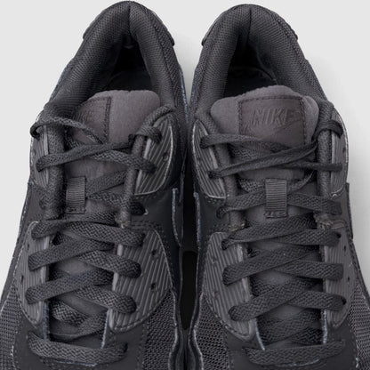 Nike Air Max 90 Triple Black, buty sportowe męskie w bardzo dobrym stanie rozmiar 46, język buta
