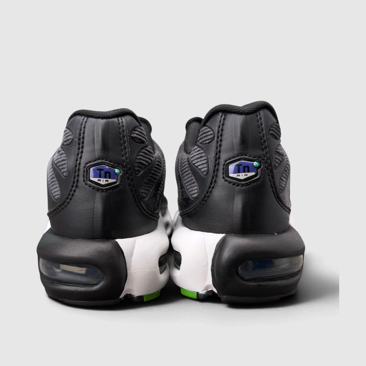 Nike Air Max Plus, buty sportowe męskie w bardzo dobrym stanie rozmiar 41, widok z tyłu