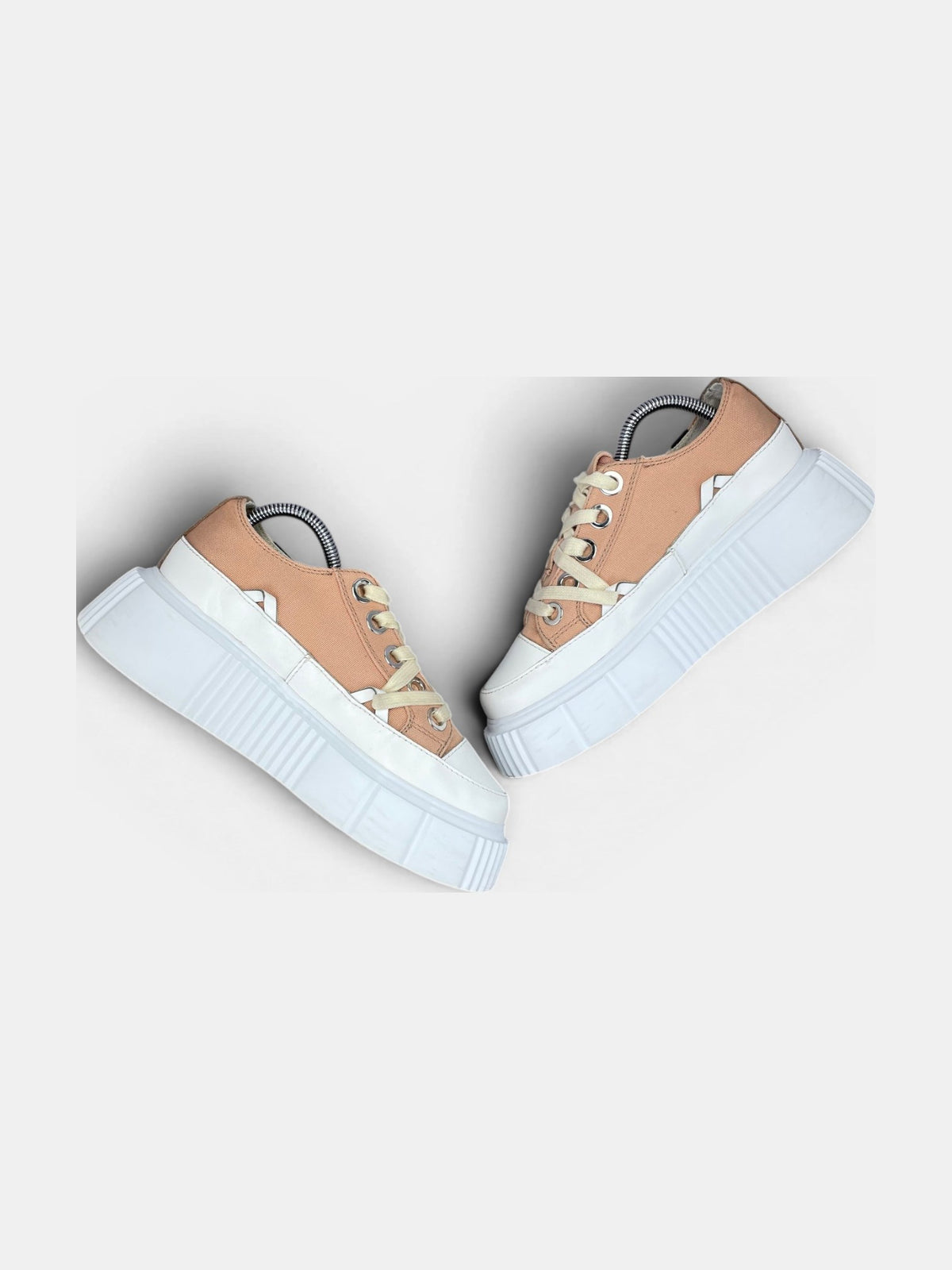 Inuikii Matilda Canvas Low rozmiar 38
