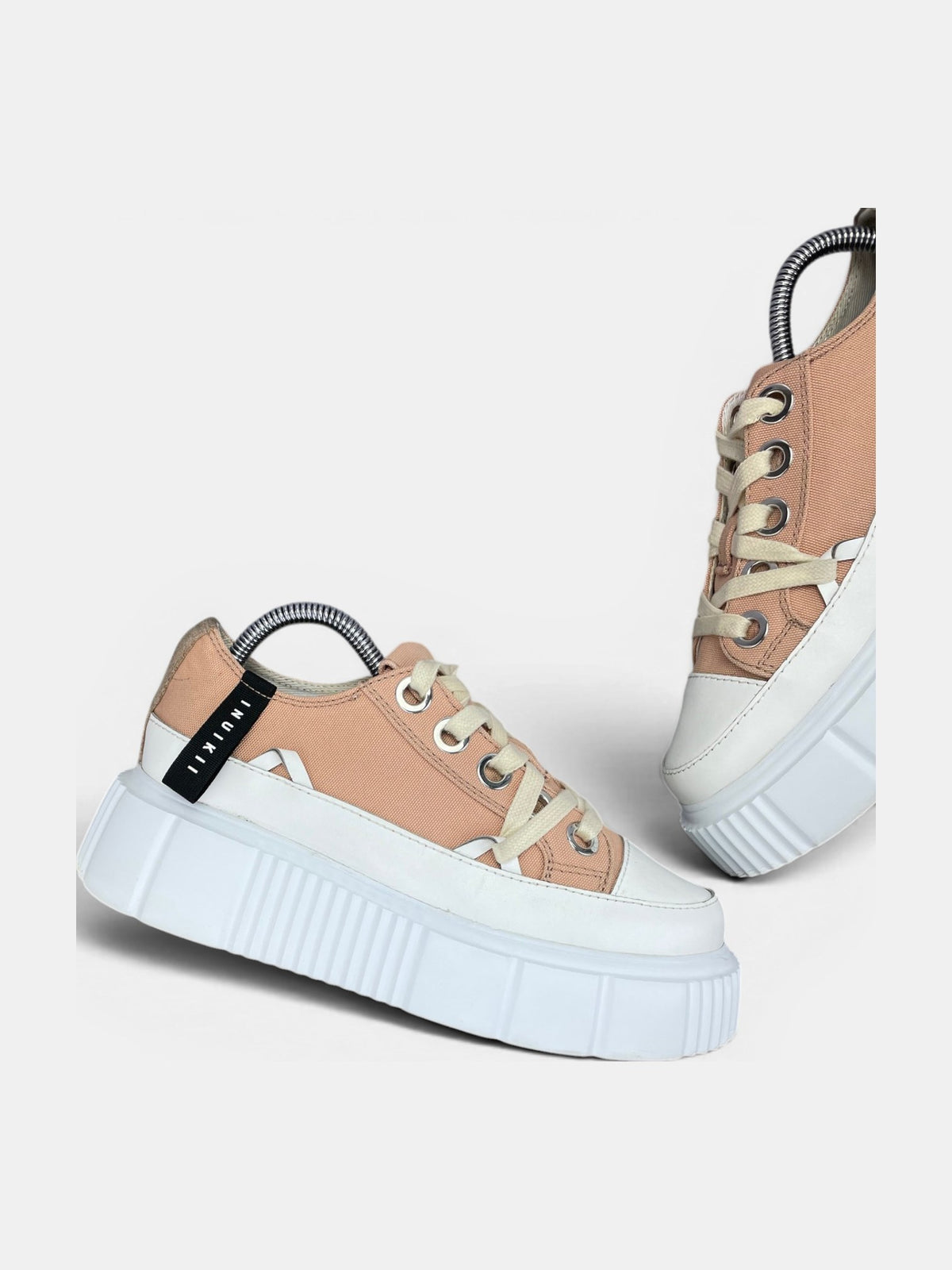 Inuikii Matilda Canvas Low rozmiar 38