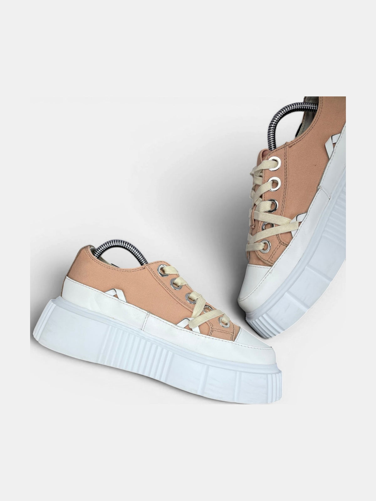 Inuikii Matilda Canvas Low rozmiar 38