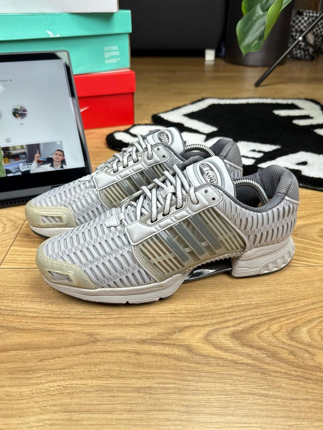 Adidas Climacool 1 “Grey Two / Grey Three / Grey Five” Grey Two — buty sportowe męskie w bardzo dobrym stanie rozmiar 42, widok z góry