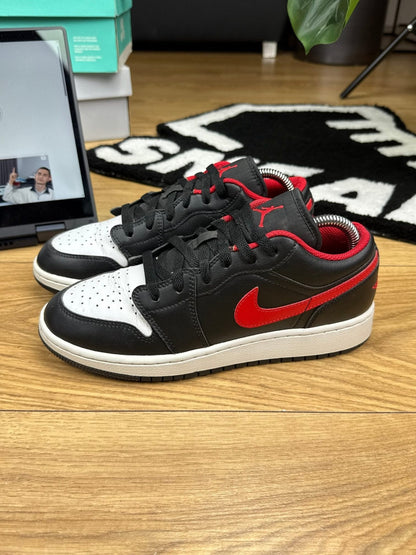 Nike Air Jordan 1 Low — buty sportowe damskie w bardzo dobrym stanie rozmiar 38.5, widok z góry