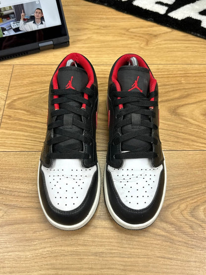 Nike Air Jordan 1 Low — buty sportowe damskie w bardzo dobrym stanie rozmiar 38.5, widok z tyłu