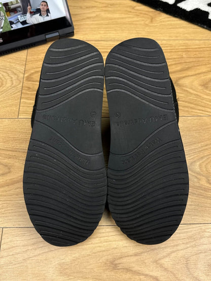 EMU Australia Stinger Micro — buty zimowe męskie w dobrym stanie rozmiar 40, podeszwa