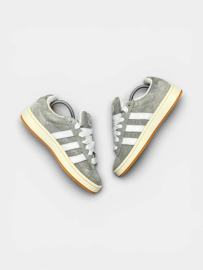 Adidas Campus 00s Grey — buty sportowe męskie w bardzo dobrym stanie rozmiar 41 1/3, widok z góry na wewnętrzną stronę butów