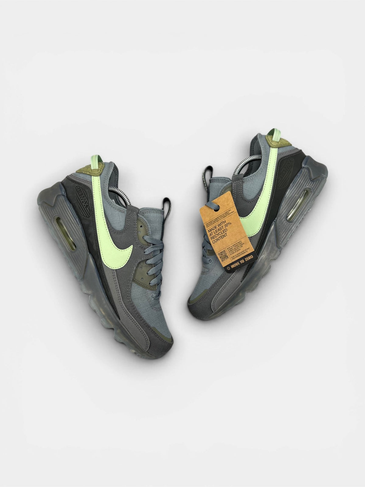 Nike Air Max Terrascape 90 Cool Grey Honeydew — buty sportowe męskie nowe rozmiar 44, widok z góry na zewnętrzną stronę butów
