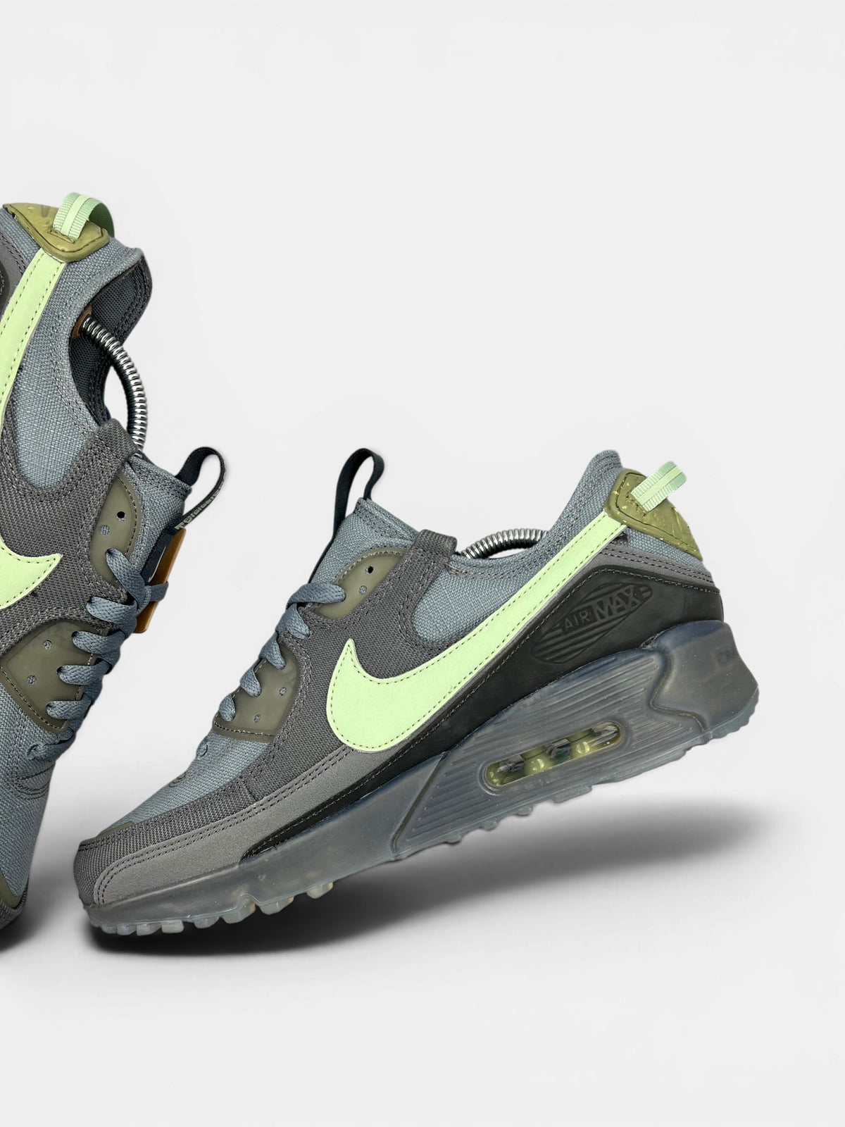 Nike Air Max Terrascape 90 Cool Grey Honeydew — buty sportowe męskie nowe rozmiar 44, wewnętrzny panel prawego buta