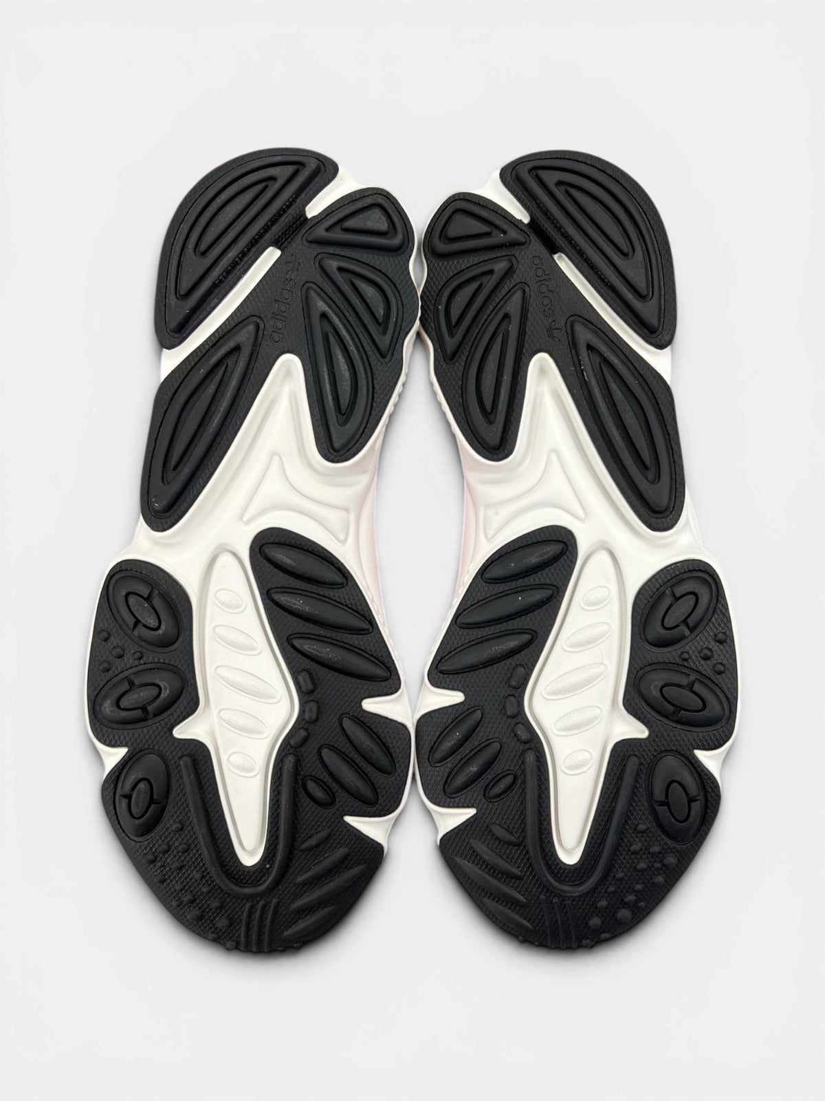 Adidas Ozweego — buty sportowe męskie nowe rozmiar 43 1/3, podeszwa