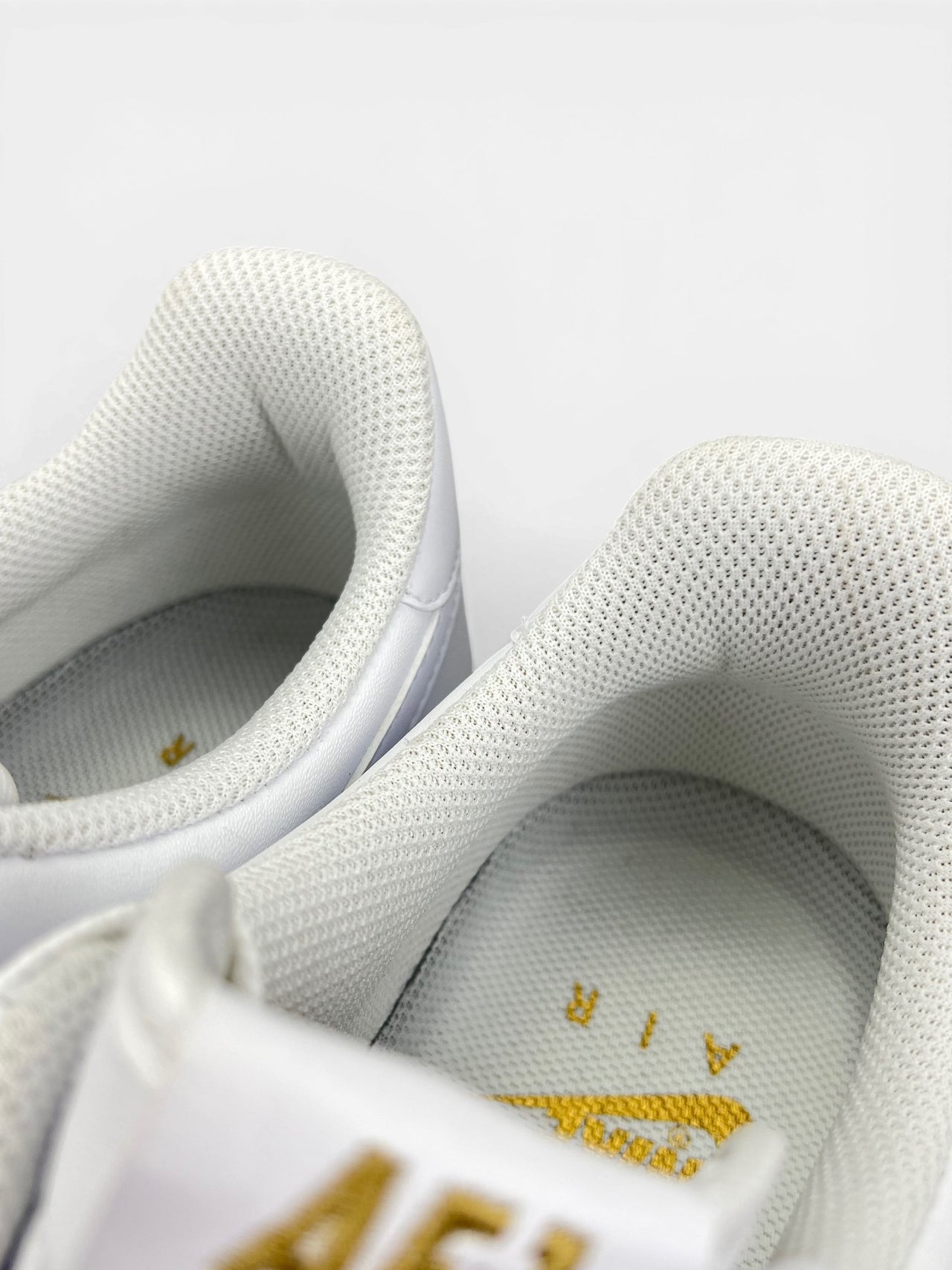 Nike Air Force 1 Low Crest Logo — buty sportowe męskie nowe rozmiar 42.5, podeszwa
