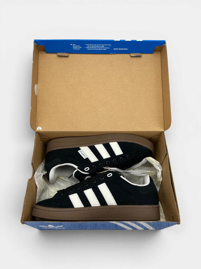 Adidas Campus 00s — buty sportowe męskie nowe rozmiar 43 1/3, widok z boku na tle studyjnym