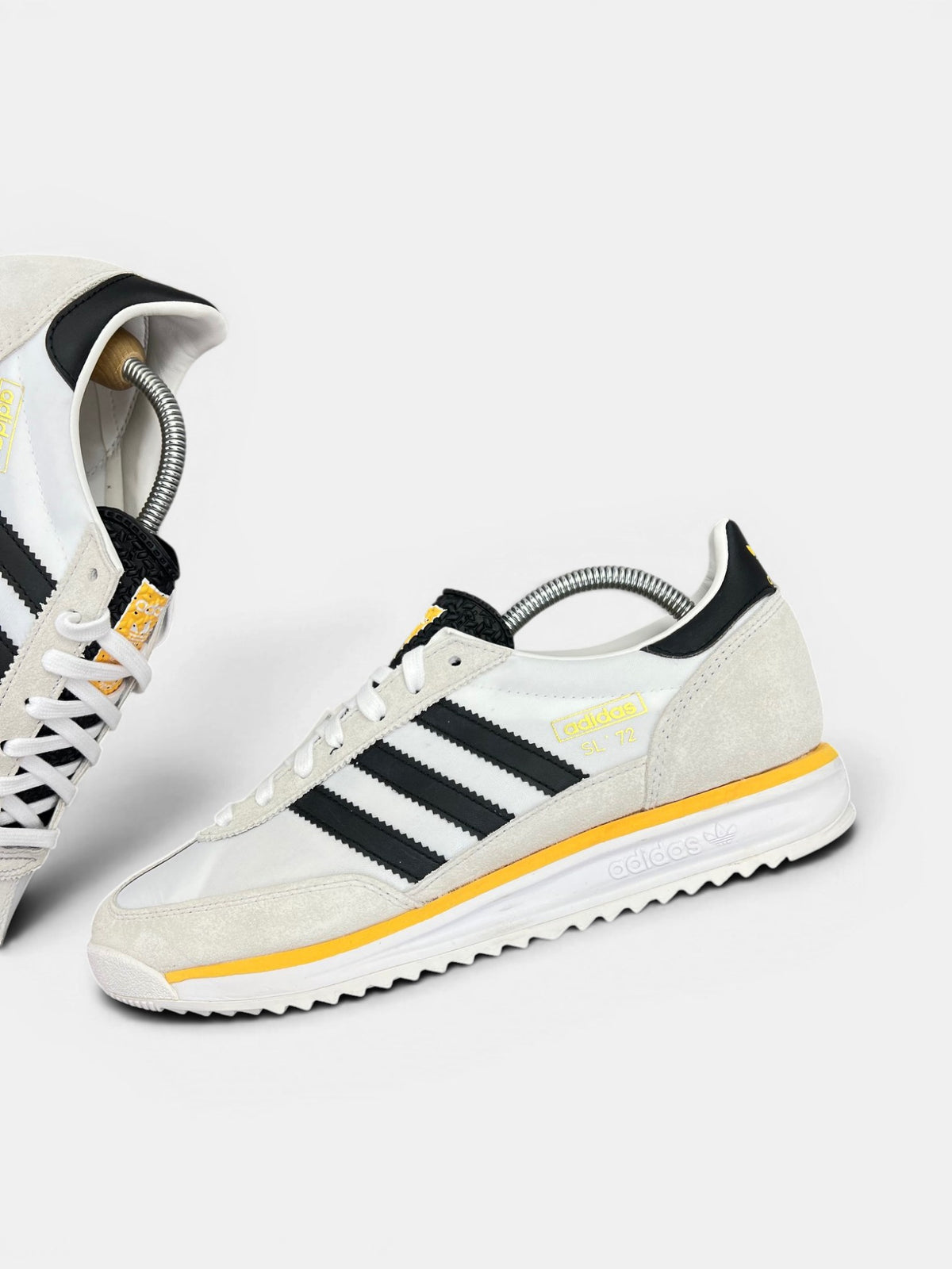 Adidas SL 72 RS Spark Yellow — buty sportowe męskie nowe rozmiar 43 1/3, zewnętrzny panel lewego buta