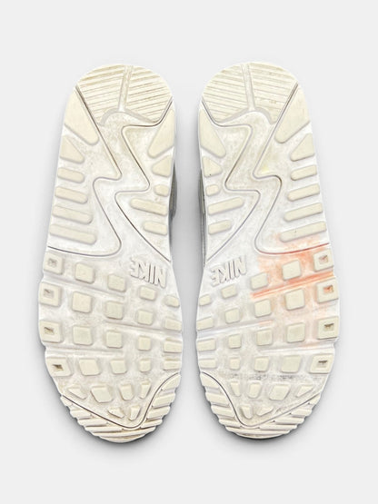 Nike Air Max 90 Triple White — buty sportowe damskie w bardzo dobrym stanie rozmiar 38, podeszwa
