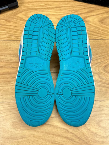 Nike Air Jordan 1 Low SE — buty sportowe męskie w bardzo dobrym stanie rozmiar 39, zapiętki butów