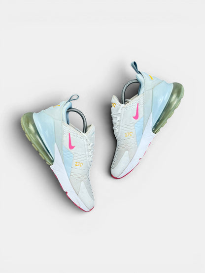 Nike Air Max 270 White Pinksicle — buty sportowe damskie w bardzo dobrym stanie rozmiar 39, widok z góry na wewnętrzną stronę butów