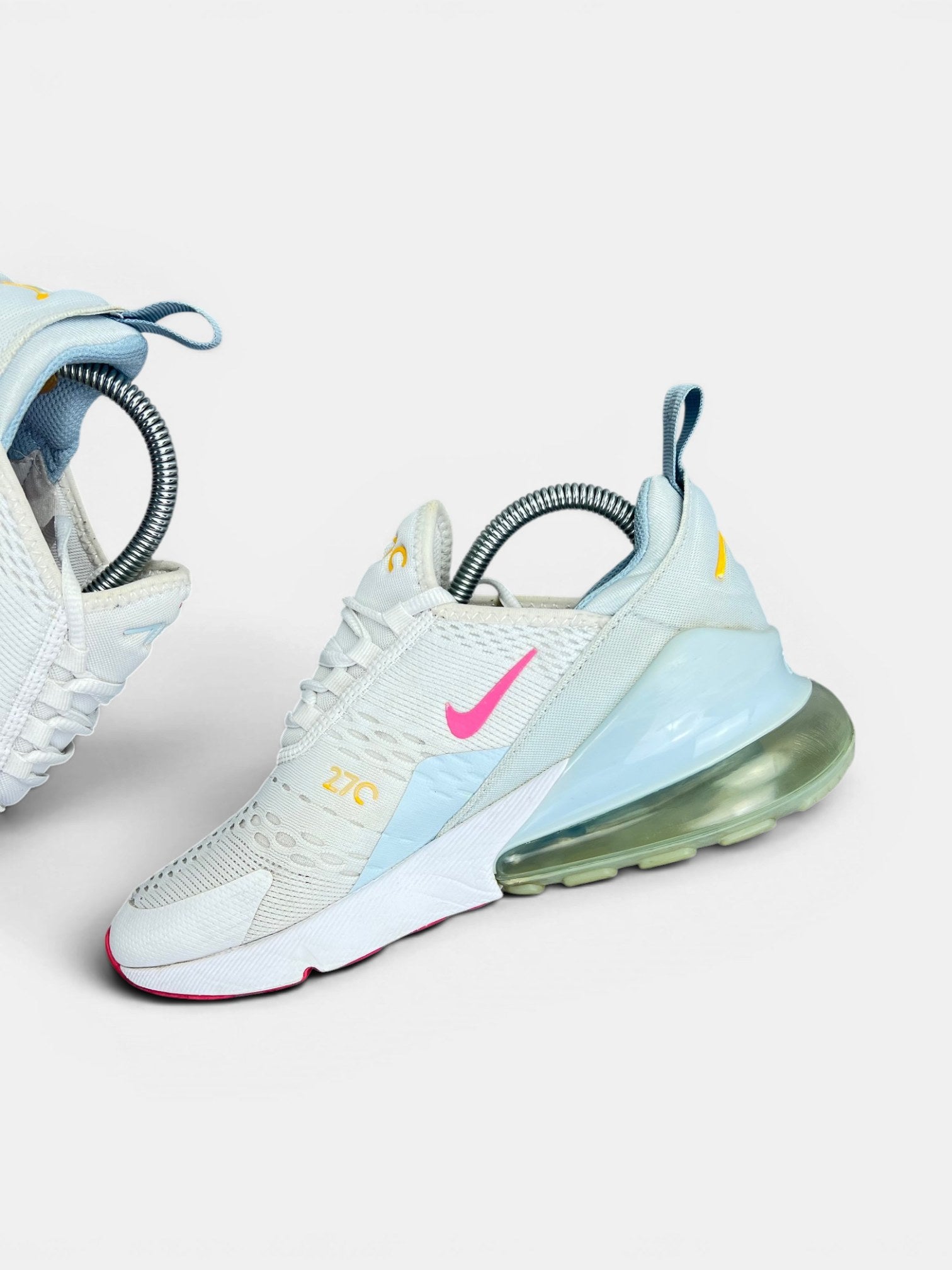 Nike Air Max 270 White Pinksicle — buty sportowe damskie w bardzo dobrym stanie rozmiar 39, wewnętrzny panel prawego buta