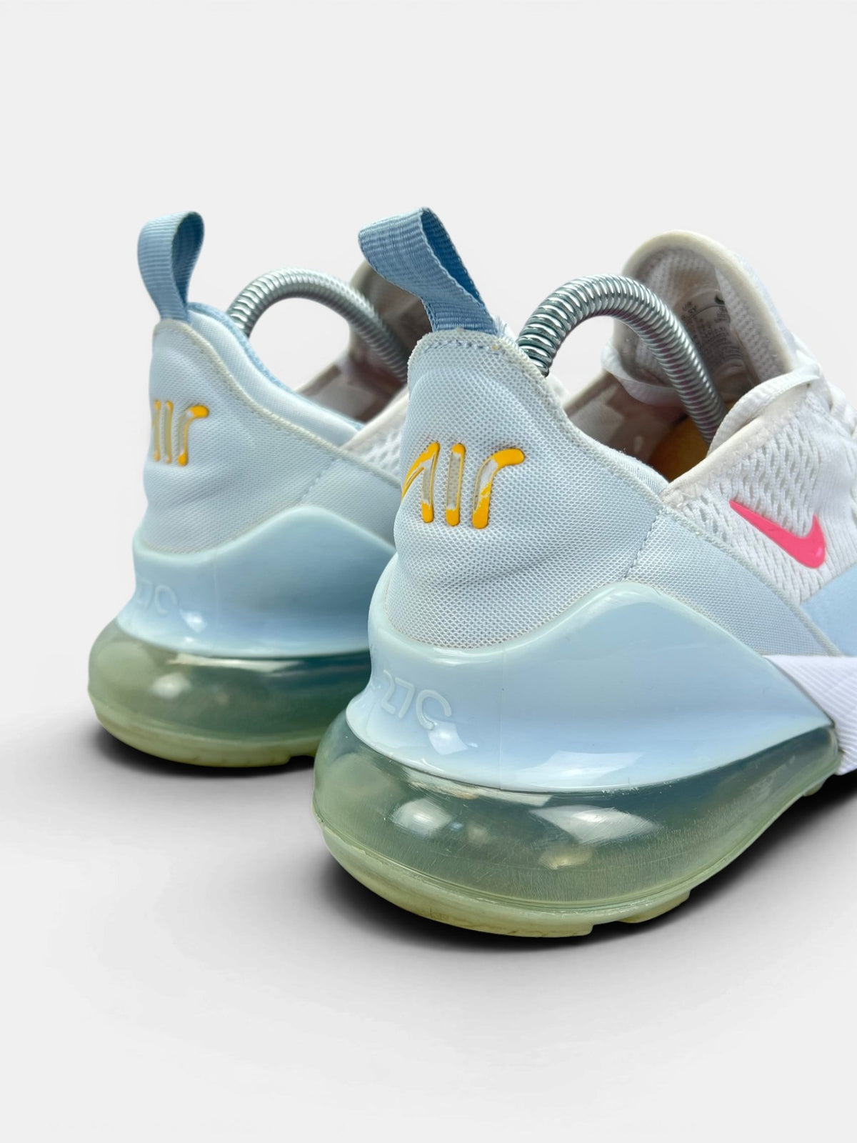Nike Air Max 270 White Pinksicle — buty sportowe damskie w bardzo dobrym stanie rozmiar 39, widok z tyłu