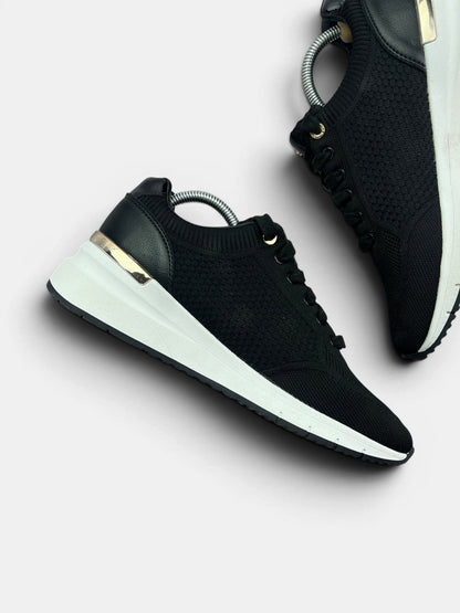 Mexx Glass — buty sportowe damskie w bardzo dobrym stanie rozmiar 42, wewnętrzny panel lewego buta