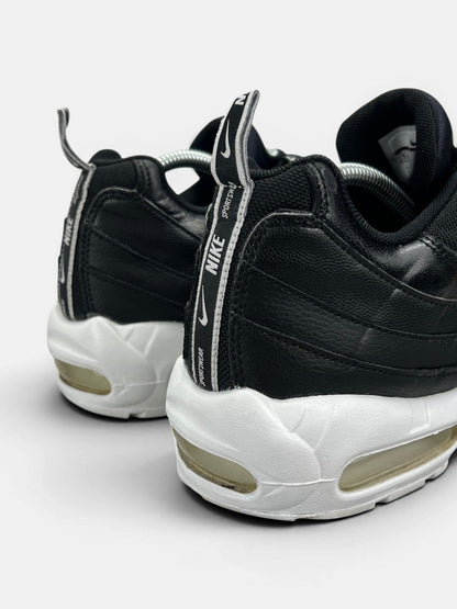 Nike Air Max 95 Overbranding Black — buty sportowe męskie w bardzo dobrym stanie rozmiar 43, widok z tyłu