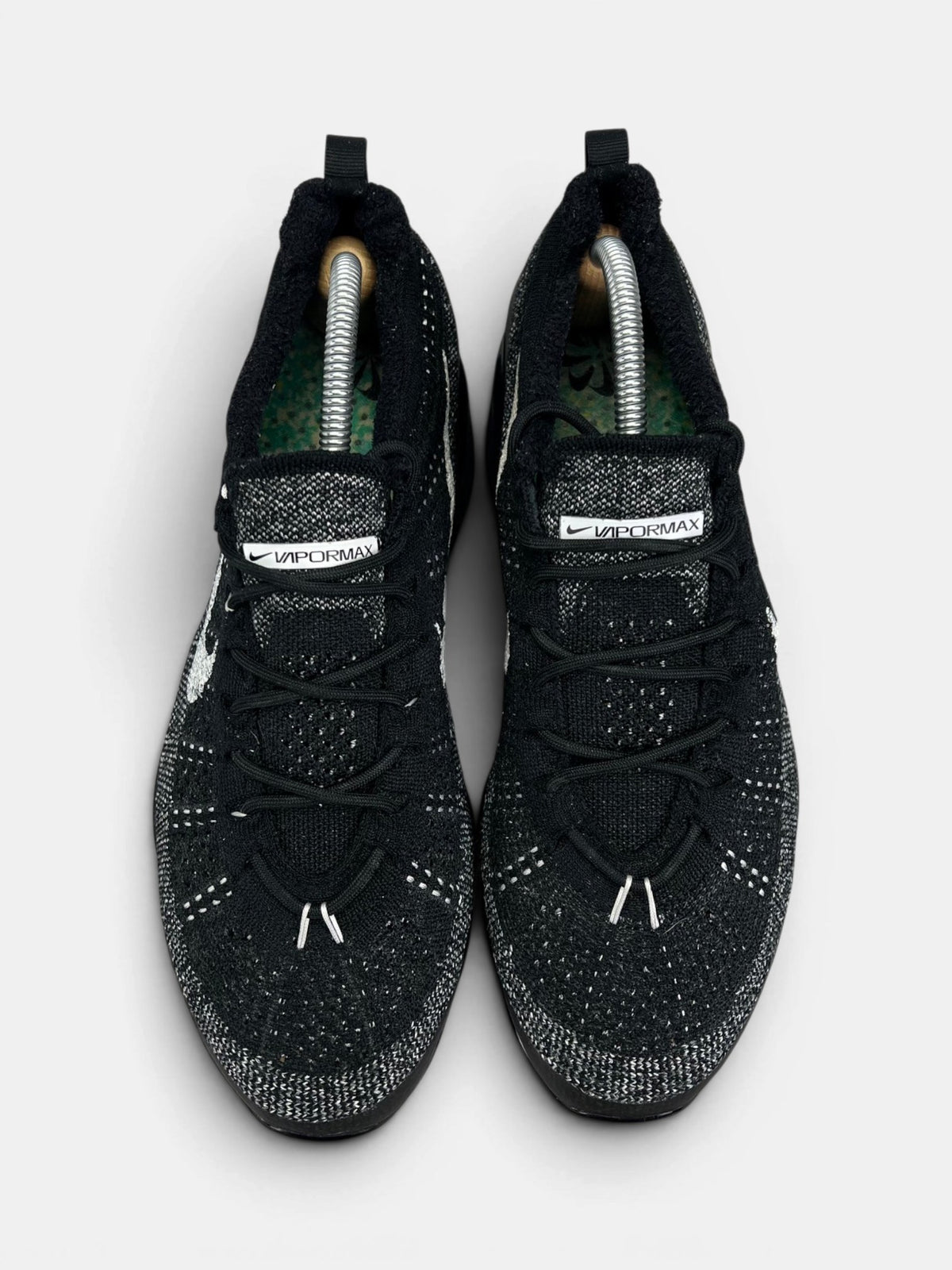 Nike Air VaporMax 2023 Flyknit Oreo — buty sportowe męskie w bardzo dobrym stanie rozmiar 43, widok z góry