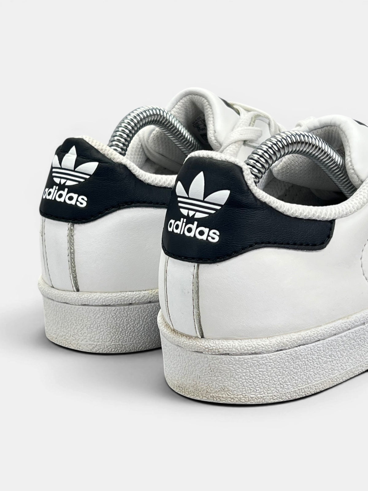 Adidas Superstar II White Gold Tongue — buty sportowe damskie w bardzo dobrym stanie rozmiar 37 1/3, widok z tyłu